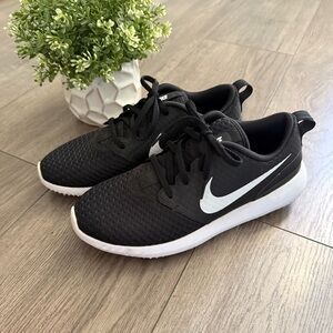 Women's‎ Nike Golf Roshe Black Spikeless Shoes